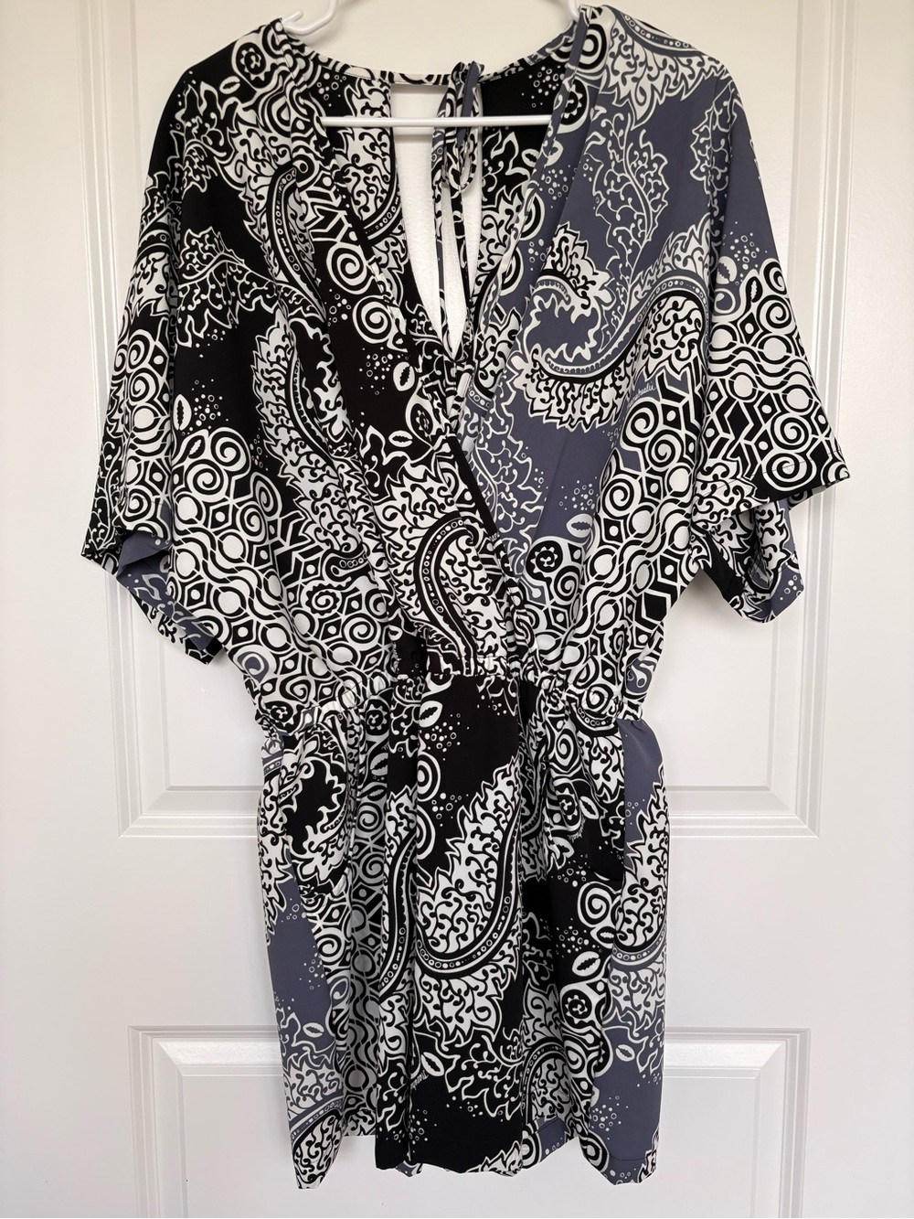 Manuhealiʻi Hawaii Black Gray Romper w/ Pockets XL